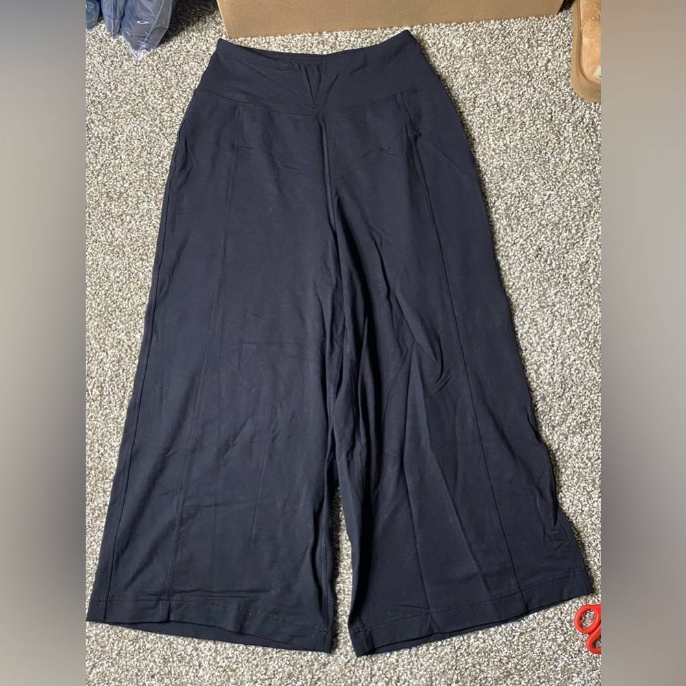 Lululemon Blissed Out Culottes 21" - Picture 5 of 12